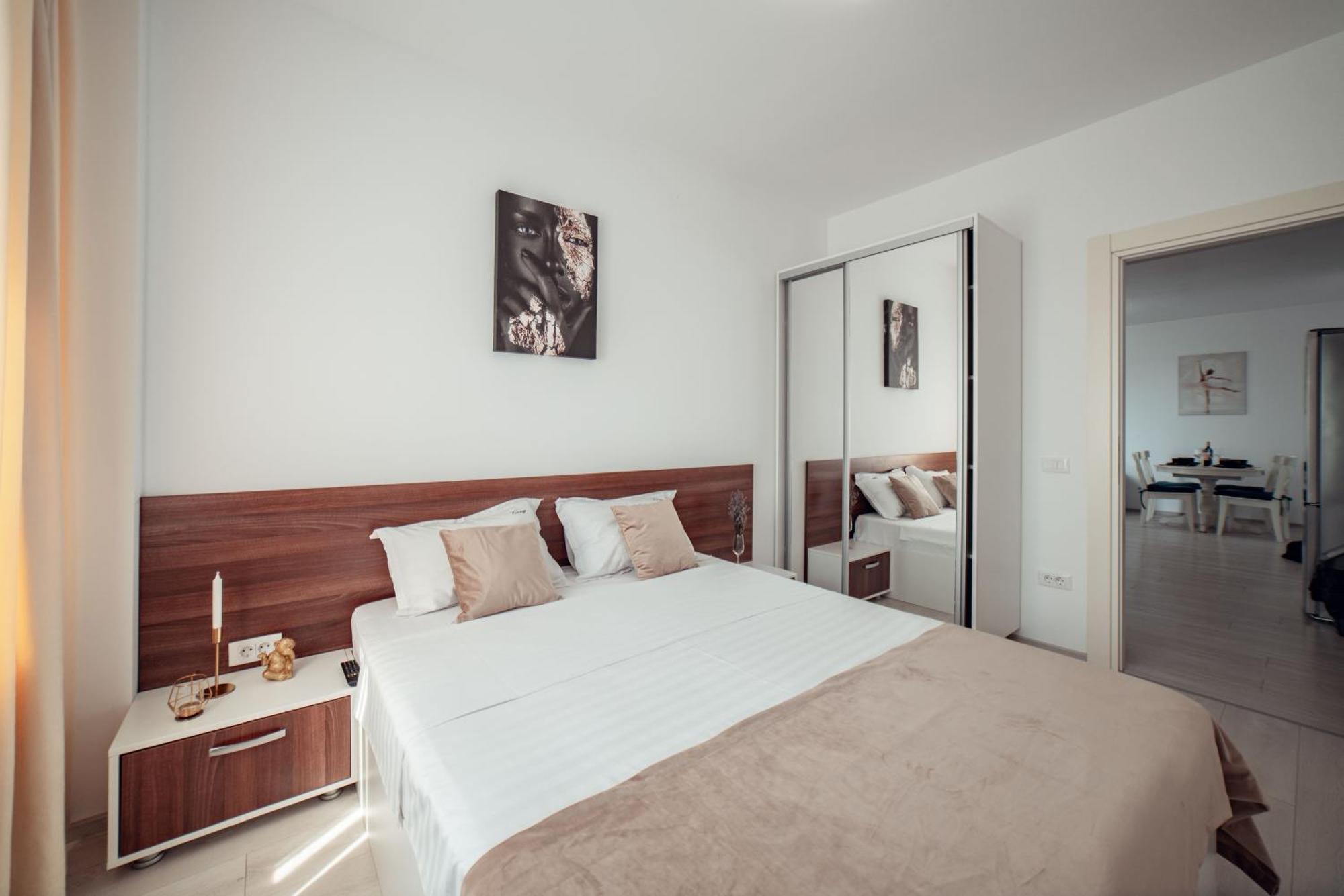 Cozy Apartments At Q Residence - Palas Mall Iasi Exterior foto